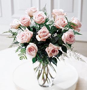 The FTD� Enchanting� Rose Bouquet